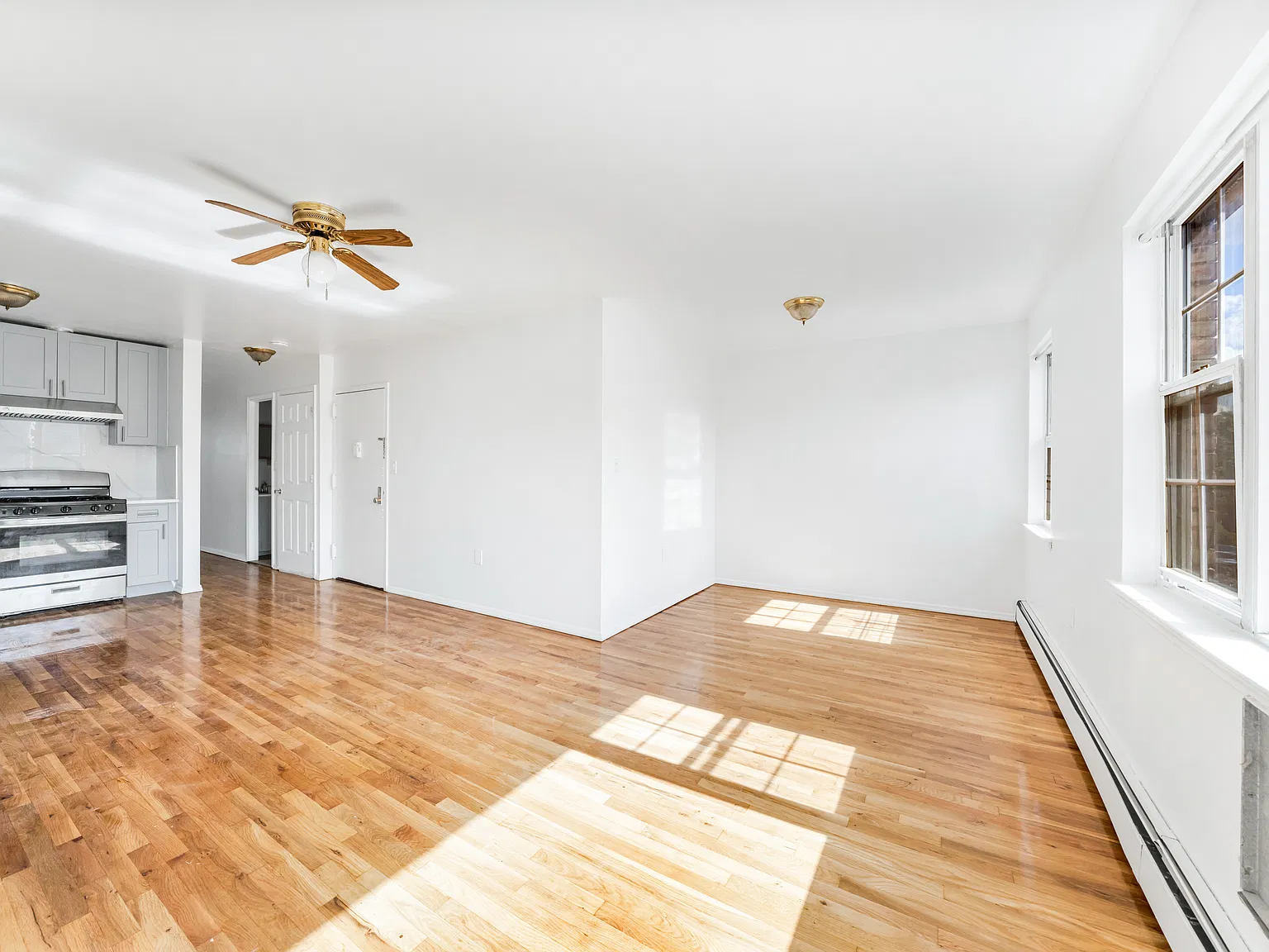 1 Monroe Street — Photo 1