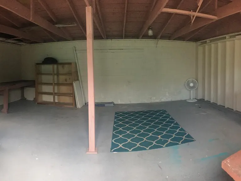 146 Laurie Dr — Photo 10