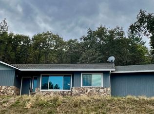 6517 Pioneer Rd, Medford, OR 97501