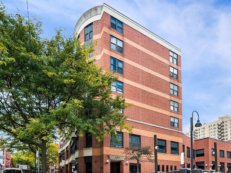 1st image of 350 W Belden Ave APT 305