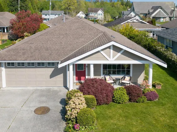 5722 Emily Way, Sechelt, BC V7Z 0N5