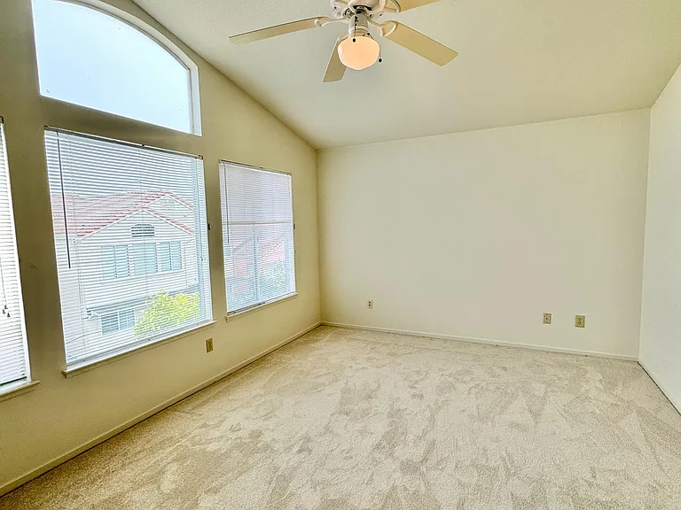 318 Cerro Dr — Photo 20