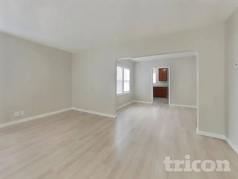 627 Pierce St — Photo 3