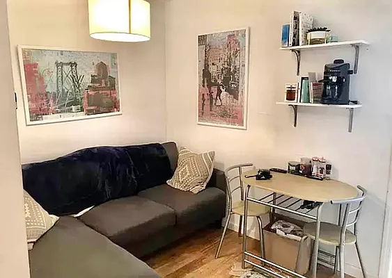 Rented by EXR | media 12