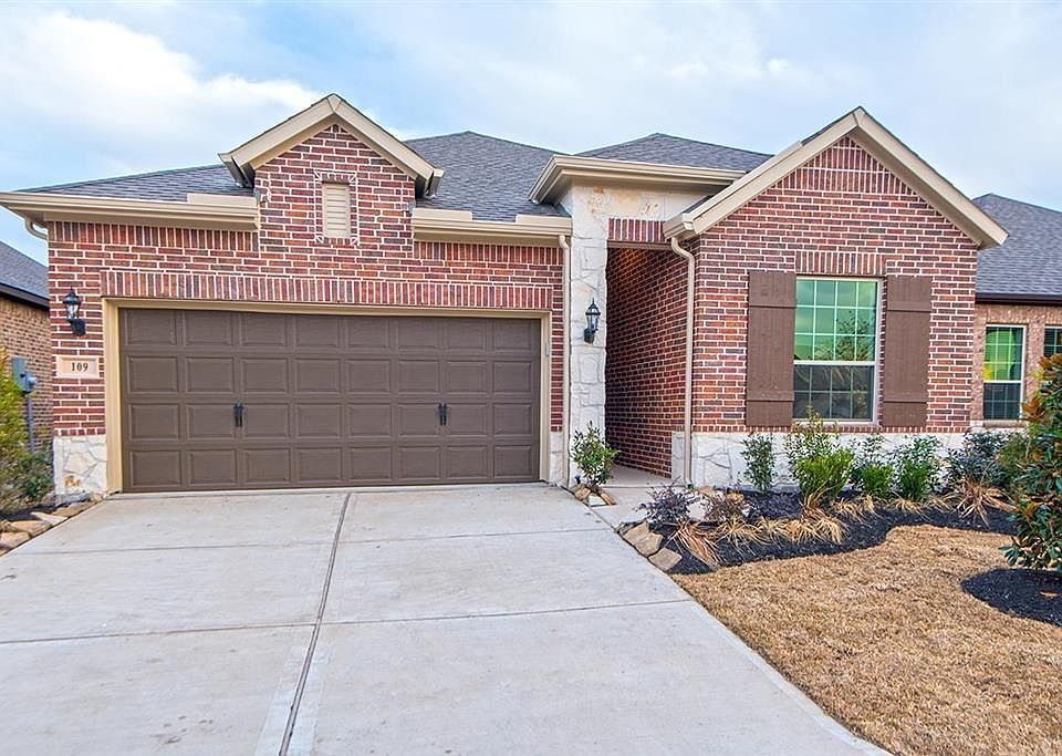 1st image of 109 Saddle Dr