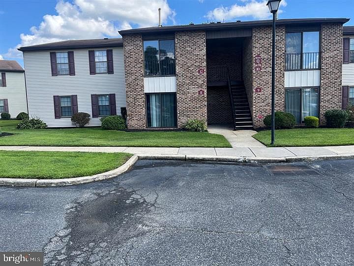 1st image of 11 Kent Pl