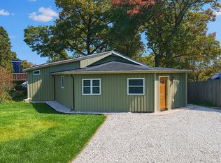 806 Peter St, McHenry, IL 60051