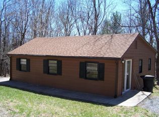 4908 Wade Rd, Roanoke, VA 24018