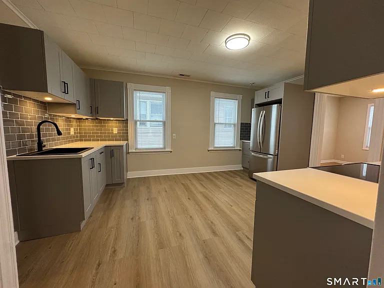 22 Dwight St #2 — Photo 7