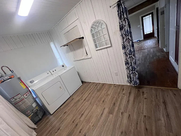912 General Mouton Ave — Photo 6