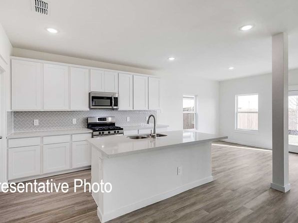 108 John Laurens Dr, Venus, TX 76084