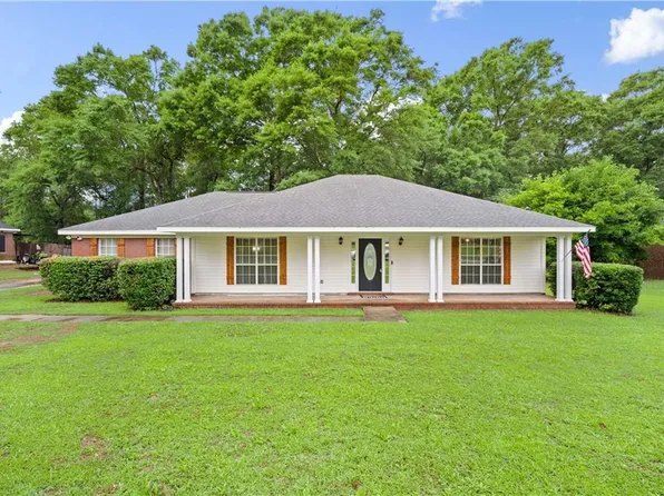 4013 Blakewood Dr W, Semmes, AL 36575