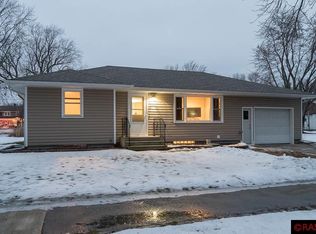 306 4th Ave SE, Mapleton, MN 56065