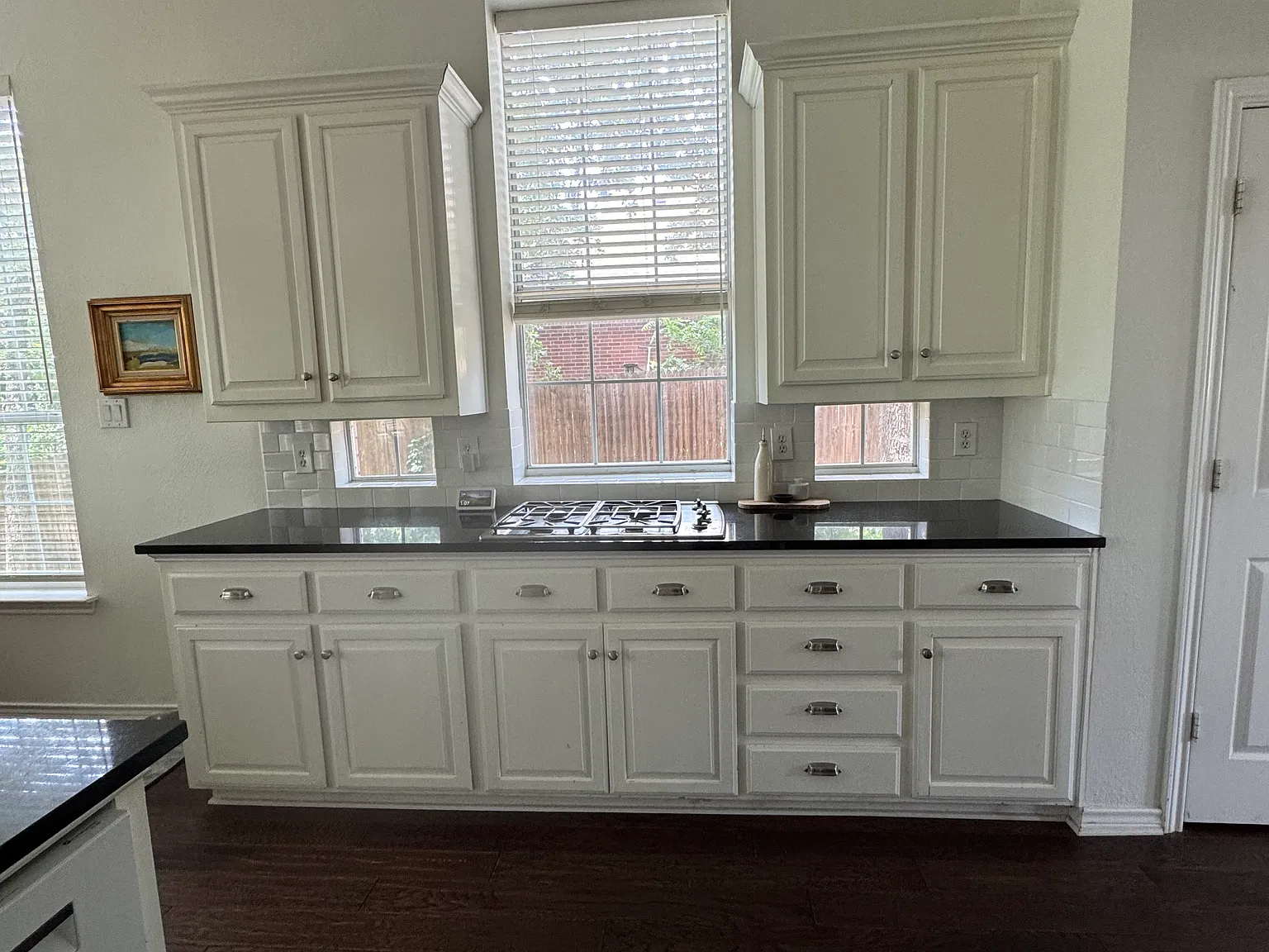 5 bed, 3298 sqft, $4,595 — Photo 2