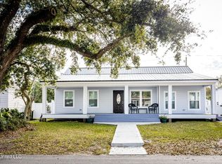 132 Keesler Cir, Biloxi, MS 39530