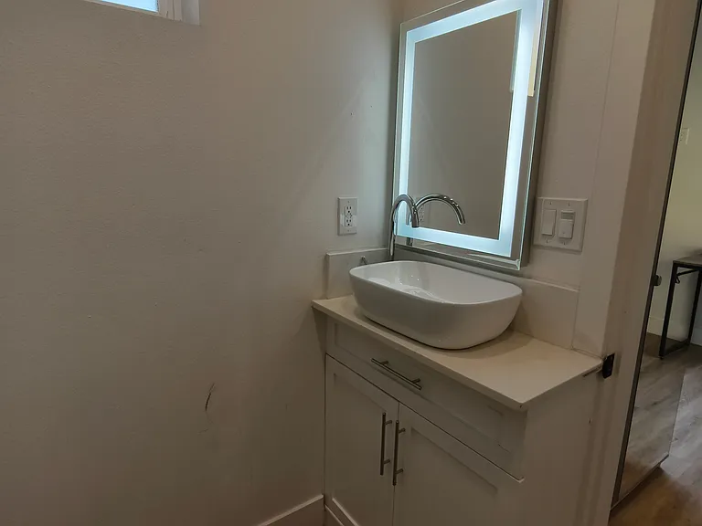 3105 S Normandie Ave #B2 — Photo 11