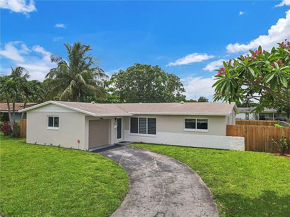 4th image of 4861 NW 6th Court