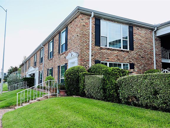 3rd image of 2201 Fountain View Dr APT 5J