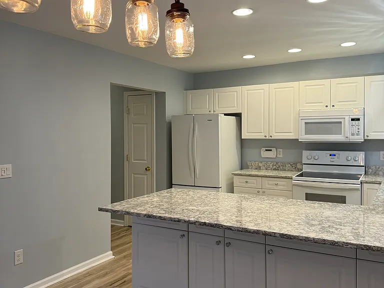 2152 Kings Gate Ln — Photo 4