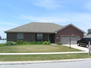 1032 N Harvey St, Griffith, IN 46319