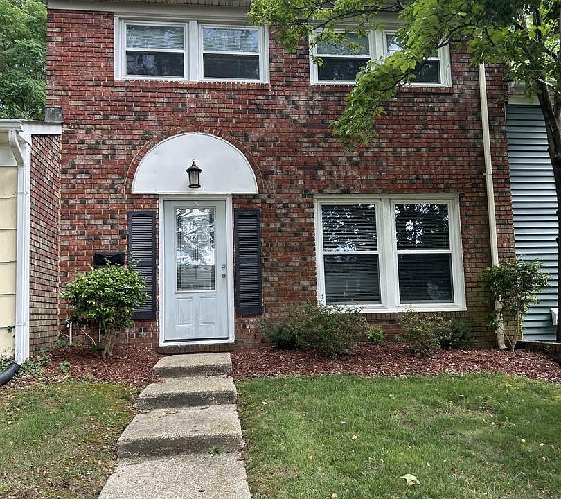 1st image of 13019 Midsummer Ln