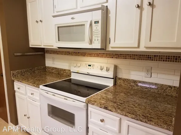 2007 Village Creek Dr #207, Columbia, SC 29210