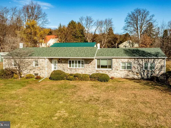 566 Egypt Rd, Phoenixville, PA 19460