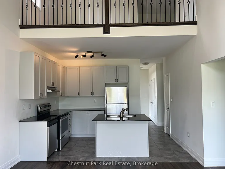 82 Kari Cres — Photo 11