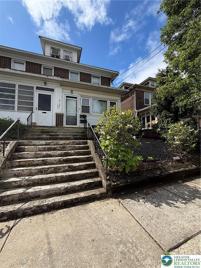 Building Photo - 2118 Northampton St #1