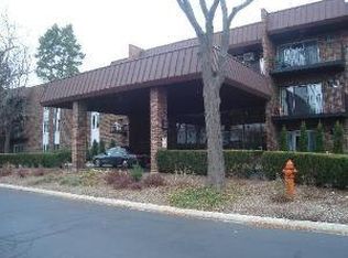 1121 Ogden Ave #352, Naperville, IL 60563