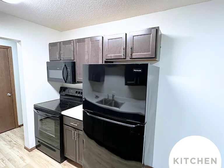 Parkview Apartments — Photo 18