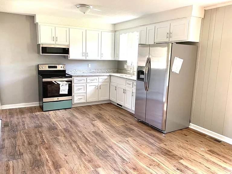 512 Kellia Dr — Photo 4