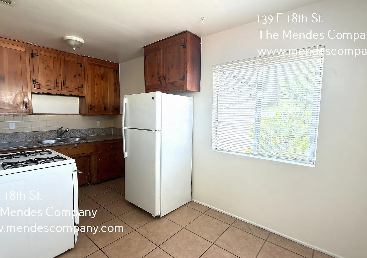 Manor Apartments — Photo 3