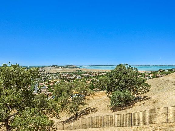 2nd image of 4026 Tevere Pl