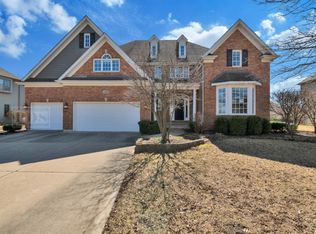 2396 Kane Ln, Batavia, IL 60510