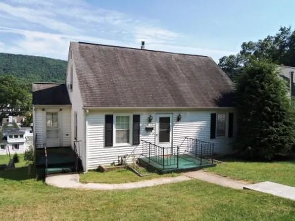 1625 Augusta St, Bluefield, WV 24701