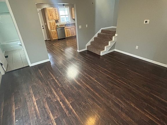 4th image of 150 E Fair Ave