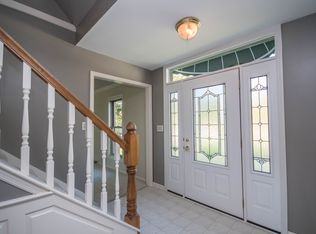 3028 Walden Cir, Waukesha, WI 53188