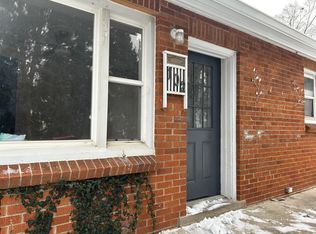 102 Ruth Ave, Pontiac, MI 48341