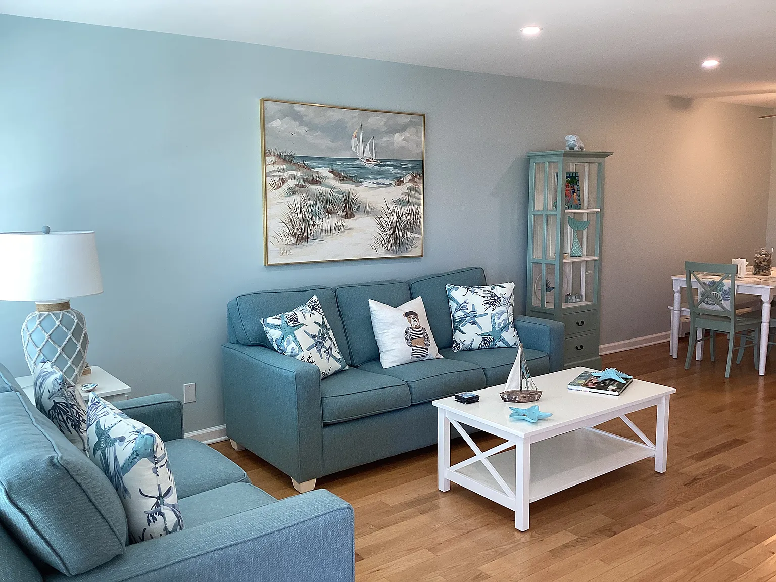 1 bed, 740 sqft, $1,800 — Photo 2