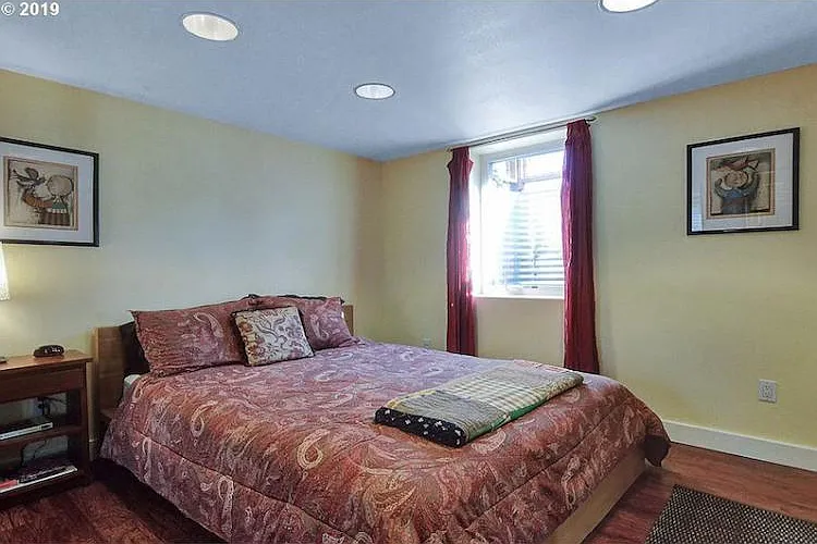 310 SE 85th Ave #2 — Photo 5