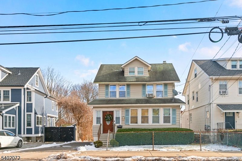 1st image of 10 Harrison Ave