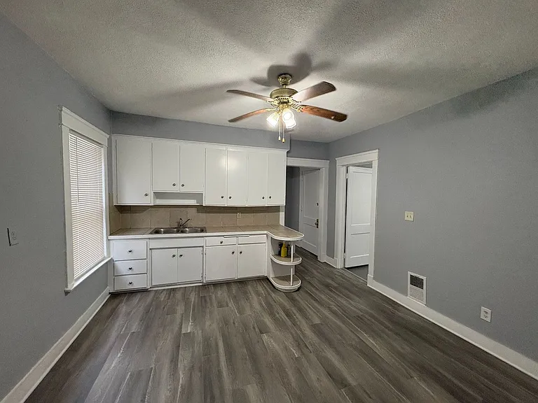 15624 Halliday Ave — Photo 19
