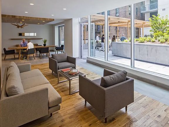 4th image of 285 W 110th St APT 3D