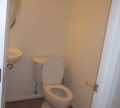 5th image of 5609 Sheals Ln
