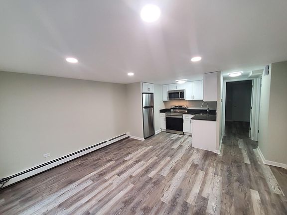 5th image of 5914 W Gunnison St #G