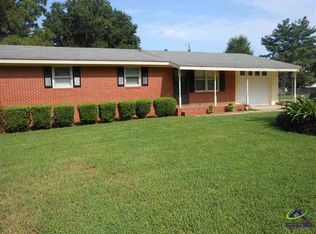 301 E Imperial Cir, Warner Robins, GA 31093
