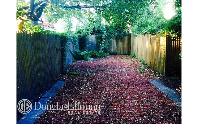 Rented by Douglas Elliman | media 44