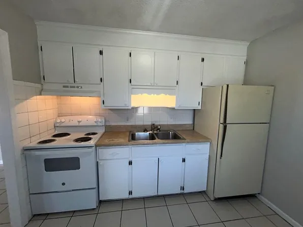 119 Calvin Ct APT C, West Columbia, SC 29170