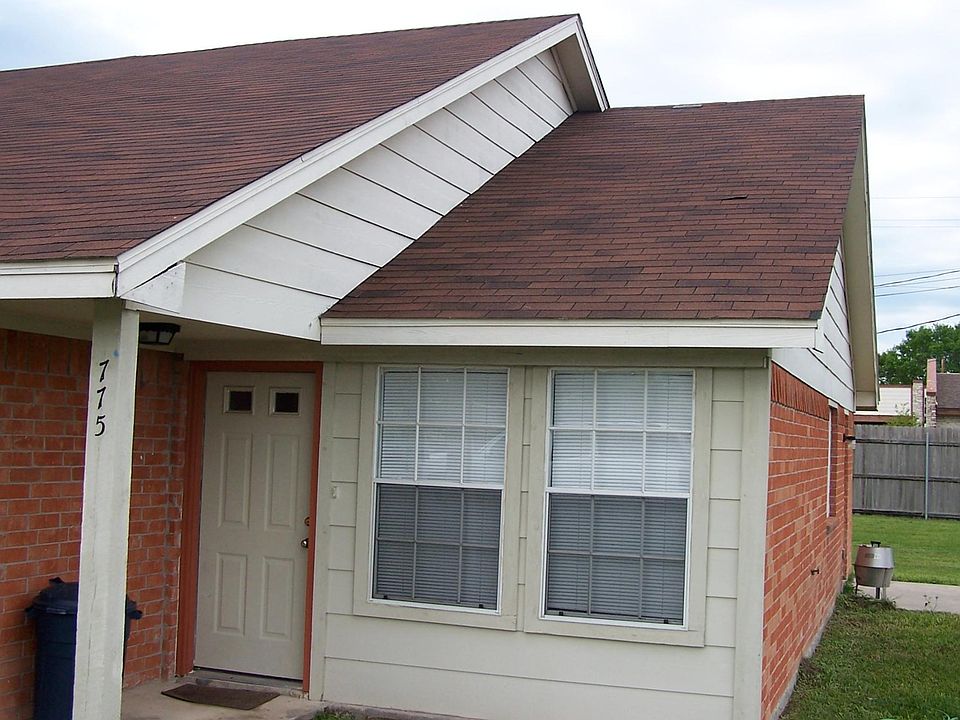 2nd image of 777 Heritage Ln